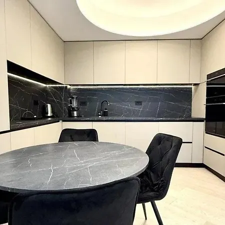 One Of One - Elegant In Appartement