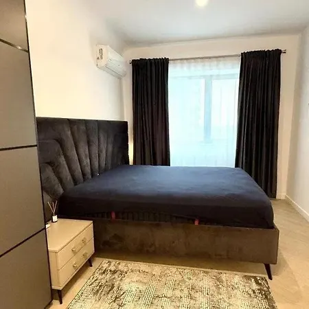 One Of One - Elegant In Appartement